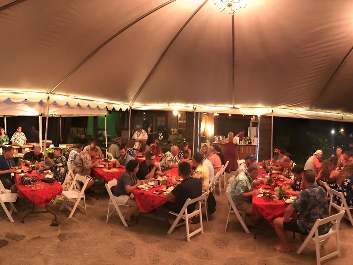Experience Nutridge Luau Dining